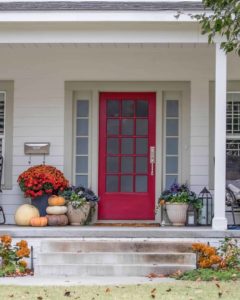 6 Quick and Easy Porch Decorating Ideas for Fall - Al's Florist